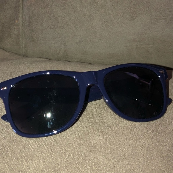 New Chandon Picnic Bundle - Picture 4 of 7